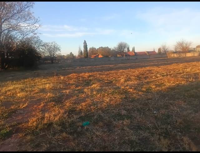 2,032M² VACANT LAND FOR SALE IN HENLEY ON KLIP